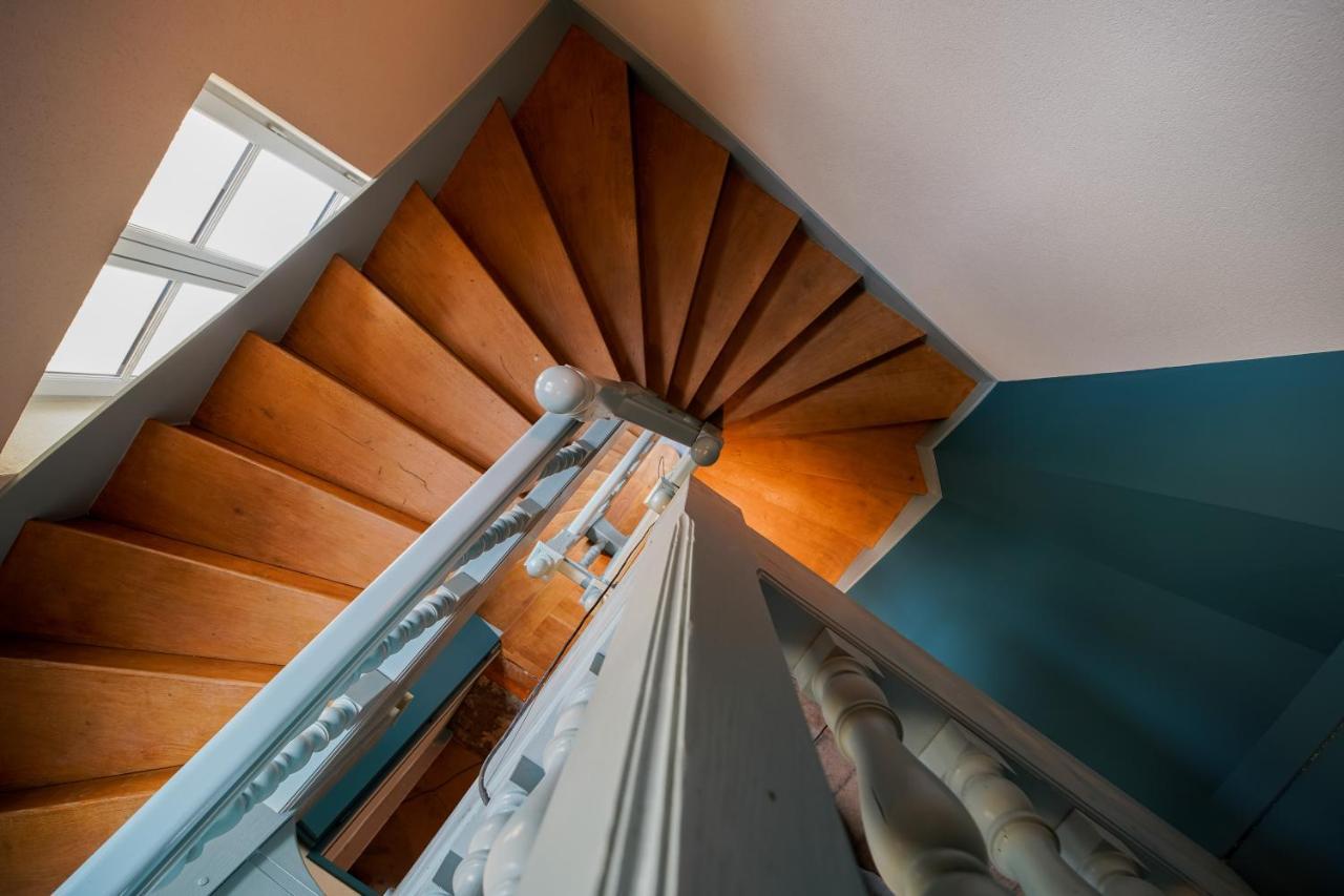 Appartement Montagnon - Les Suites Du Palais - Classe 4 Etoiles, Parking Prive, Vue Cathedrale, 3 Chambres, Primo C0Nciergerie Невер Екстериор снимка