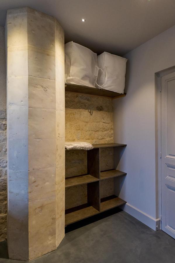 Appartement Montagnon - Les Suites Du Palais - Classe 4 Etoiles, Parking Prive, Vue Cathedrale, 3 Chambres, Primo C0Nciergerie Невер Екстериор снимка